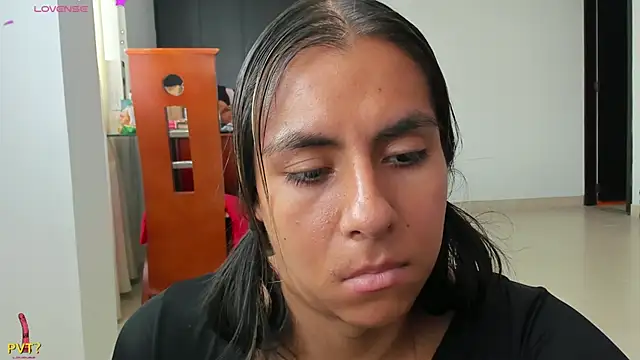 Snapshot of Kamilasalazar chatting on 15, 2, 2025 Kamilasalazar online show from 15, 2, 2025