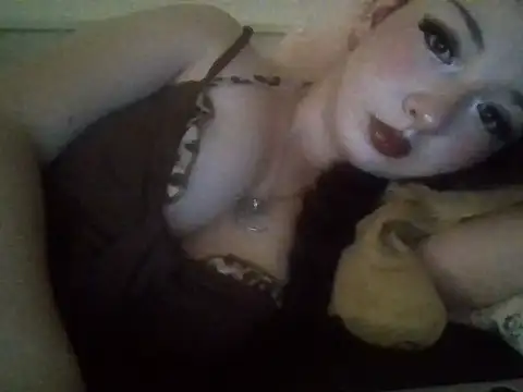 Cerisee04 online show from 12, 10, 2025