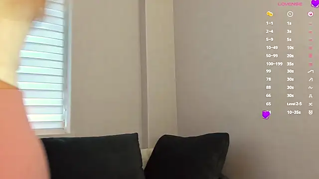 milamurrr online show from 3, 12, 2025