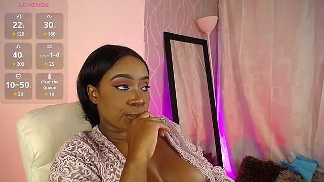 Britanymooree online show from 17, 3, 2025