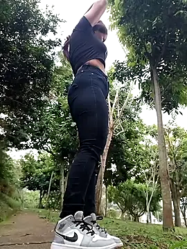 Magica lorena online show from 8, 3, 2025