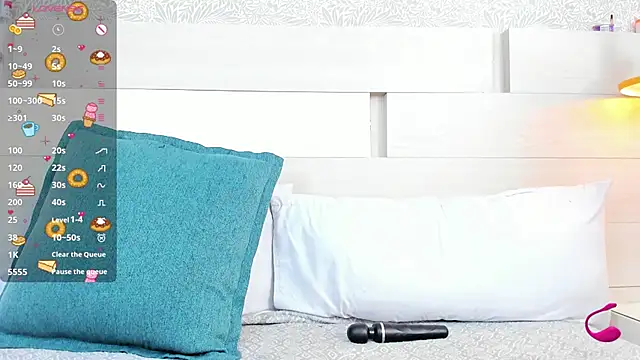 Snapshot of Isabela_Coleman chatting on 5, 11, 2025 Isabela Coleman online show from 5, 11, 2025