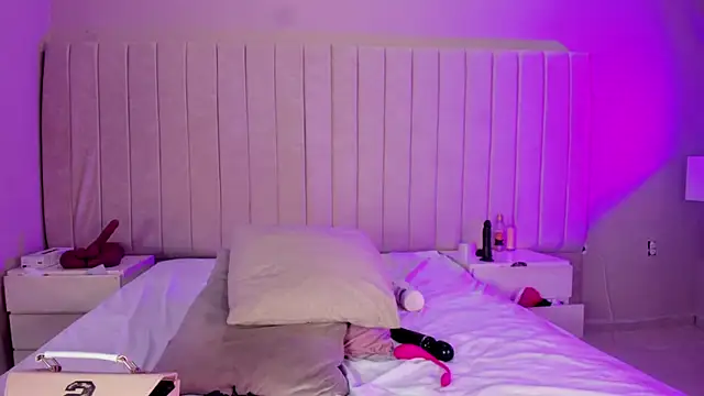 Littleolivia  online show from 7, 1, 2026