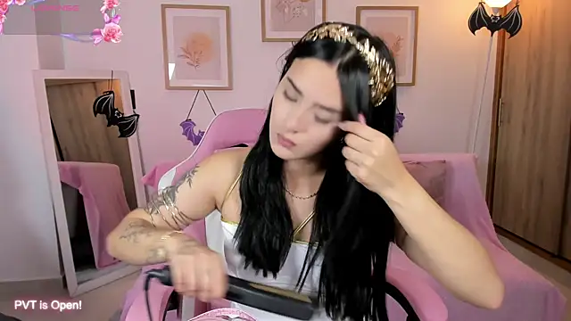 Veronica isaza   online show from 10, 10, 2025