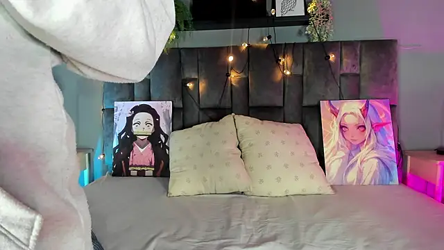 AmbarHills 1 online show from 14, 3, 2026