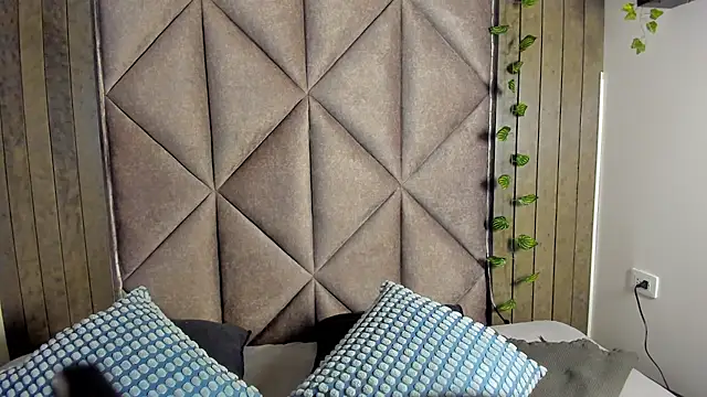 AbbyWathson online show from 31, 3, 2026