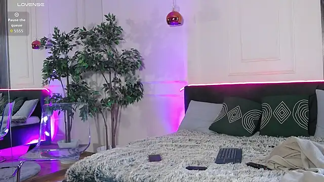 CreamyInkky  online show from 30, 10, 2025