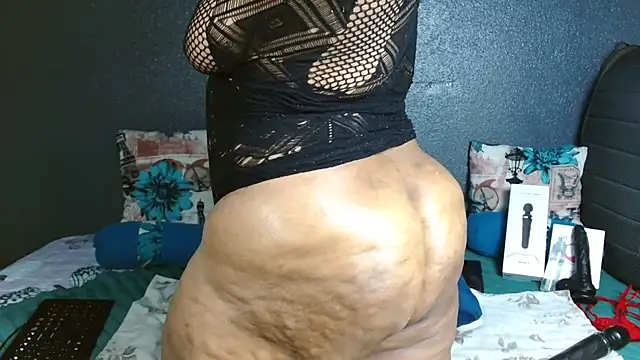 ThickAss90 online show from 17, 5, 2026