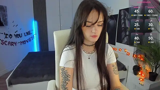 Snapshot of SashaSunlight chatting on 24, 10, 2025 SashaSunlight online show from 24, 10, 2025