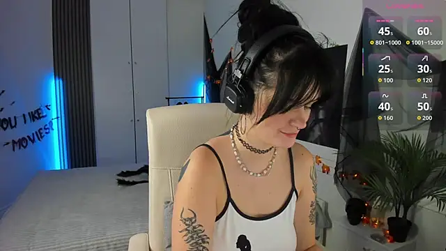 Snapshot of SashaSunlight chatting on 1, 11, 2025 SashaSunlight online show from 1, 11, 2025