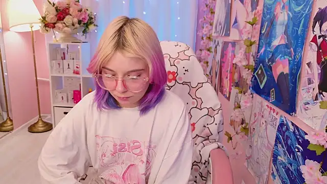 Coconut Mia online show from 21, 11, 2025