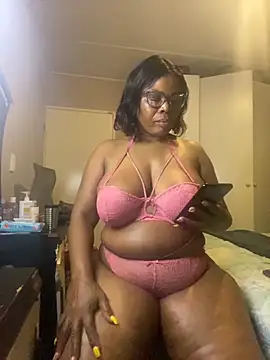 Snapshot of Nomthie chatting on 3, 11, 2025 Nomthie online show from 3, 11, 2025