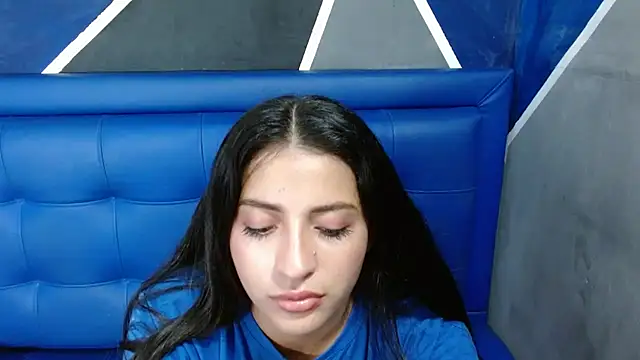 cherry modelx  online show from 14, 3, 2025