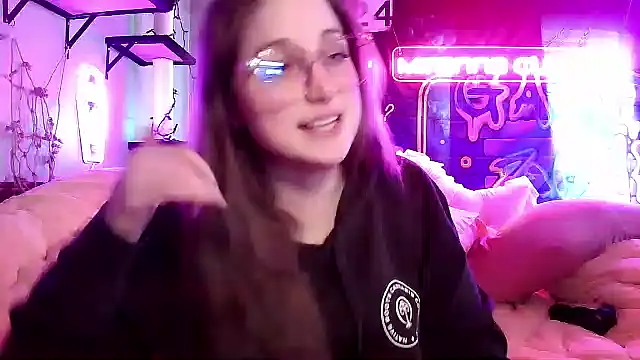 mirannacult online show from 25, 2, 2025