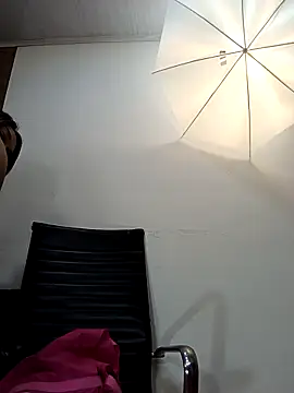 Michelle Brito1 online show from 17, 2, 2025