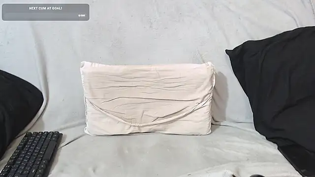 qustci-couple online show from 9, 3, 2025