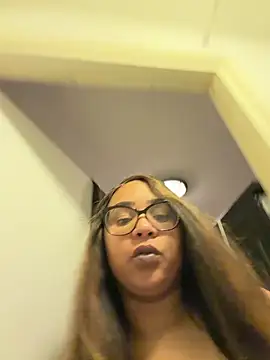 Snapshot of BaddieMelanie chatting on 20, 5, 2026 BaddieMelanie online show from 20, 5, 2026