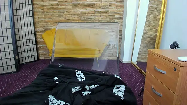 Snapshot of AishaRouhi chatting on 28, 11, 2025 AishaRouhi online show from 28, 11, 2025