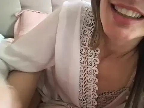 Snapshot of paolajonez chatting on 20, 1, 2025 paolajonez online show from 20, 1, 2025