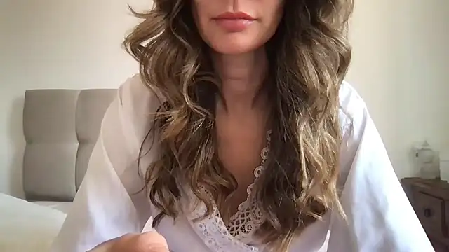 Snapshot of paolajonez chatting on 5, 3, 2025 paolajonez online show from 5, 3, 2025