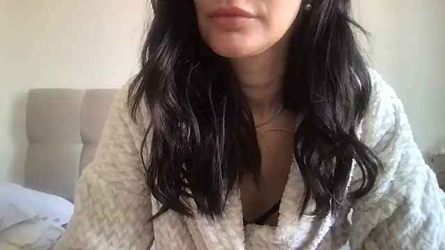 Snapshot of paolajonez chatting on 21, 12, 2025 paolajonez online show from 21, 12, 2025