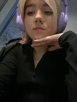 Baby  Naughty online show from 15, 12, 2024