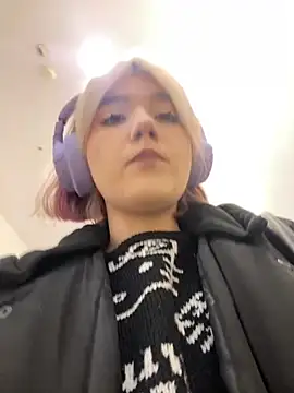 Baby  Naughty online show from 15, 1, 2025