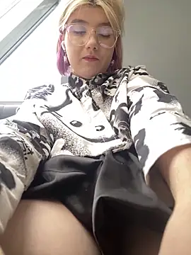 Baby  Naughty online show from 13, 2, 2025