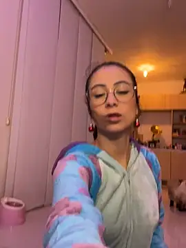 juanasnz99 online show from 25, 12, 2024