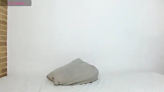 Snapshot of helenacyruss chatting on 30, 12, 2024 helenacyruss online show from 30, 12, 2024