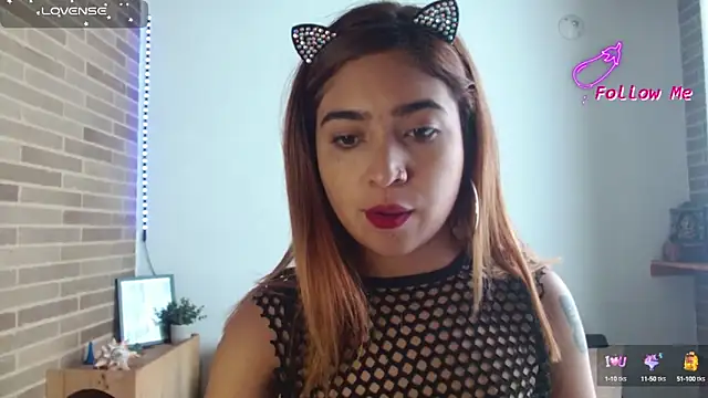 Snapshot of helenacyruss chatting on 13, 3, 2025 helenacyruss online show from 13, 3, 2025