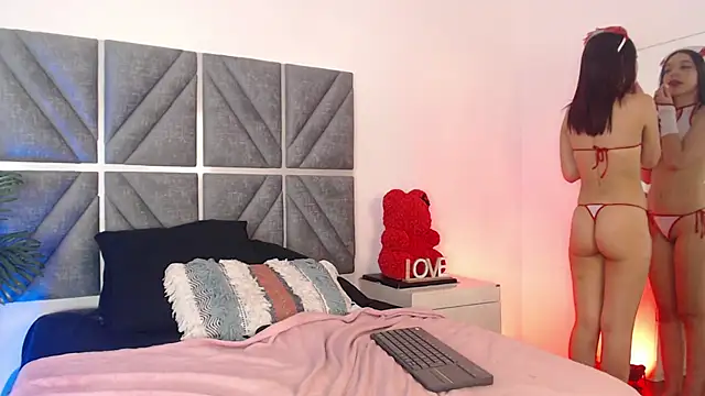 Snapshot of Laura_Dicardy chatting on 21, 11, 2025 Laura Dicardy online show from 21, 11, 2025