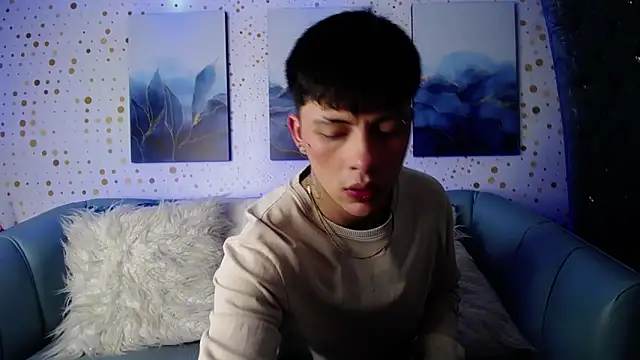 Steev Novoa online show from 4, 12, 2024