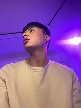 Steev Novoa online show from 4, 12, 2024