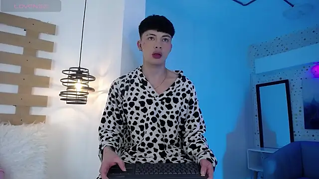 Steev Novoa online show from 27, 2, 2025