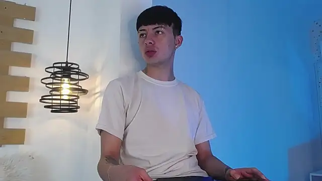 Steev Novoa online show from 7, 3, 2025