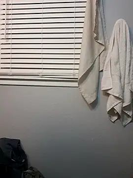 Snapshot of bigdickdaddy2184 chatting on 26, 10, 2025 bigdickdaddy2184 online show from 26, 10, 2025