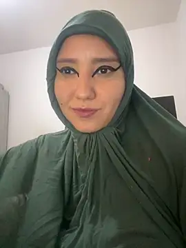 hannahayat online show from 8, 11, 2025