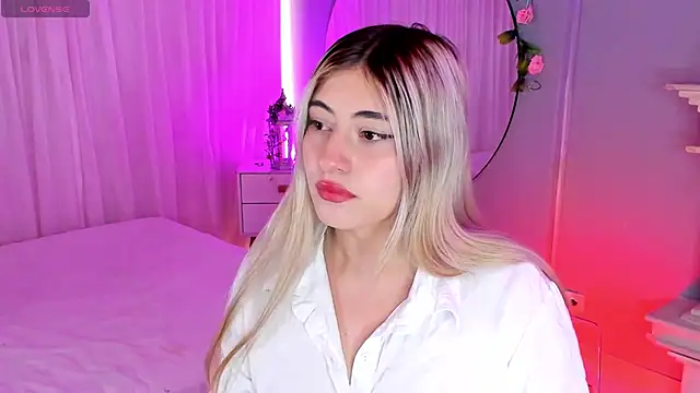 tiffany becker online show from 17, 4, 2026