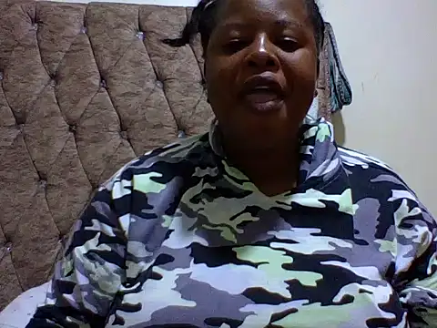 Snapshot of zoey10 chatting on 14, 9, 2025 zoey10 online show from 14, 9, 2025