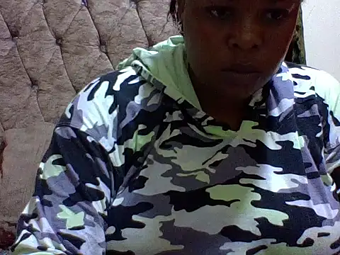 Snapshot of zoey10 chatting on 1, 12, 2025 zoey10 online show from 1, 12, 2025