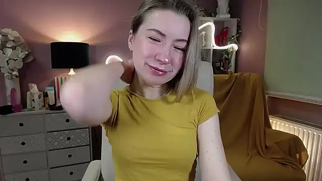 Snapshot of Mia_Tasty chatting on 1, 2, 2025 Mia Tasty online show from 1, 2, 2025