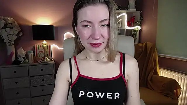 Snapshot of Mia_Tasty chatting on 6, 2, 2025 Mia Tasty online show from 6, 2, 2025