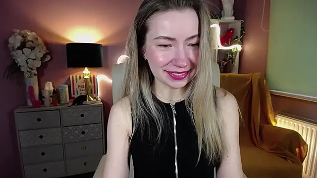 Snapshot of Mia_Tasty chatting on 9, 2, 2025 Mia Tasty online show from 9, 2, 2025