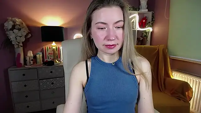 Snapshot of Mia_Tasty chatting on 11, 2, 2025 Mia Tasty online show from 11, 2, 2025