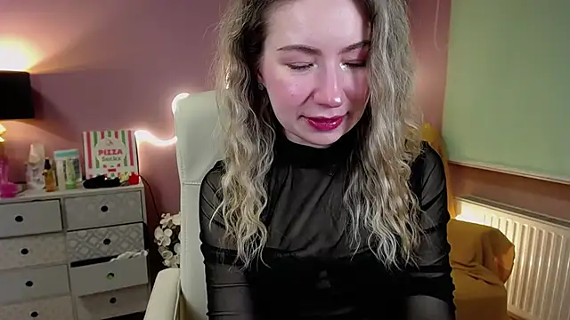 Snapshot of Mia_Tasty chatting on 25, 2, 2025 Mia Tasty online show from 25, 2, 2025