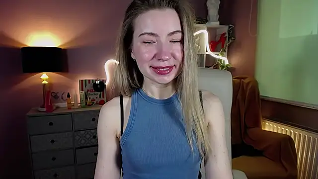 Snapshot of Mia_Tasty chatting on 23, 3, 2025 Mia Tasty online show from 23, 3, 2025