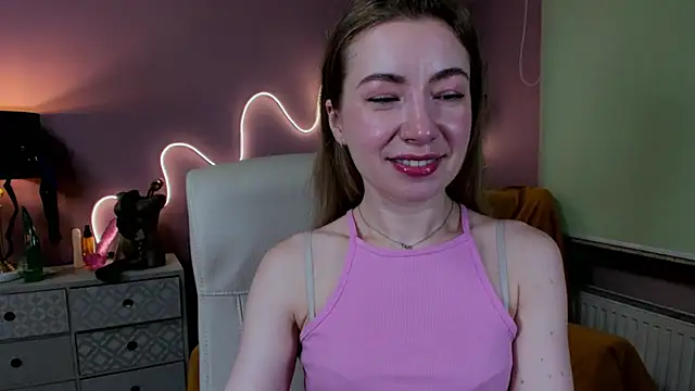 Snapshot of Mia_Tasty chatting on 11, 9, 2025 Mia Tasty online show from 11, 9, 2025