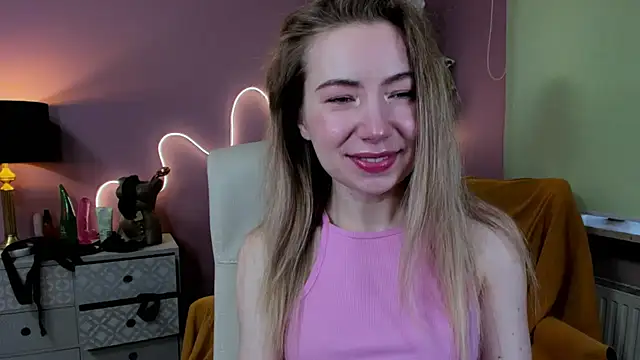 Snapshot of Mia_Tasty chatting on 28, 9, 2025 Mia Tasty online show from 28, 9, 2025