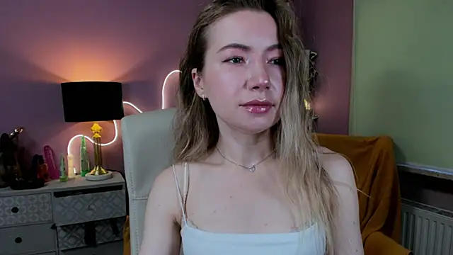 Snapshot of Mia_Tasty chatting on 26, 10, 2025 Mia Tasty online show from 26, 10, 2025